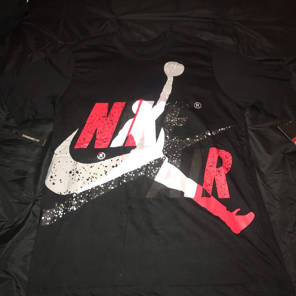 Air Nike Shirt Sizes: 1 Large 1 Medium